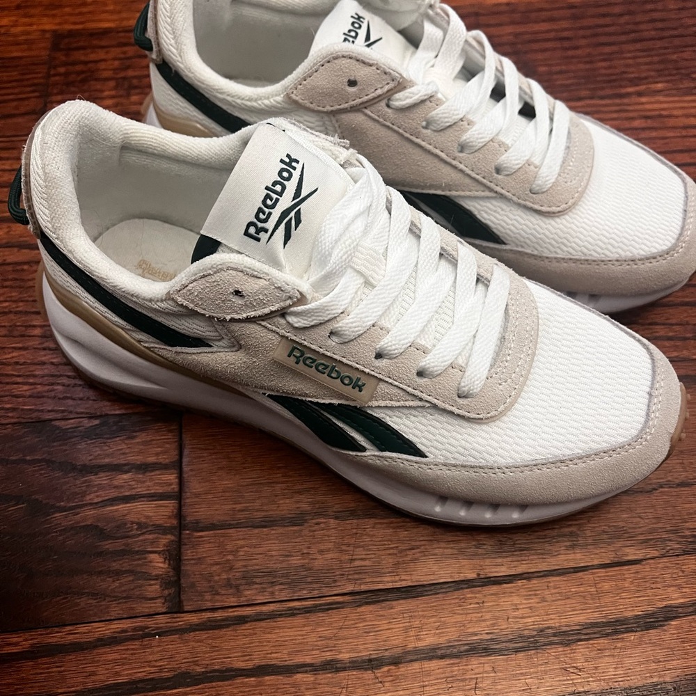 Reebok Classic Womens White and Green Sneakers